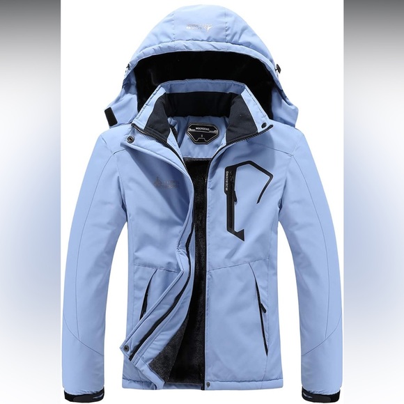 Powder Blue Women’s Ski Jacket - Picture 1 of 6